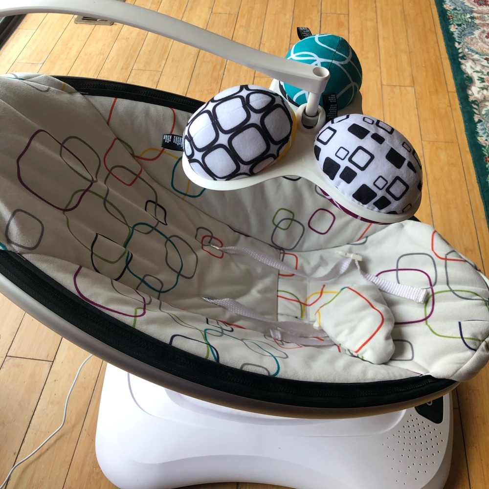 4moms_Mamaroo 4 plush_gently used